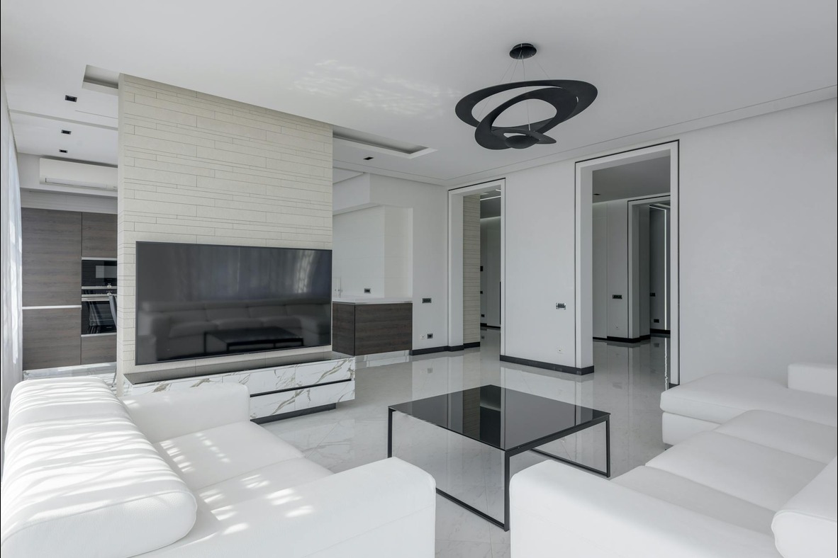 Детальніше про статтю Найкращий телевізор 85 дюймів: рейтинг, характеристики, ціни